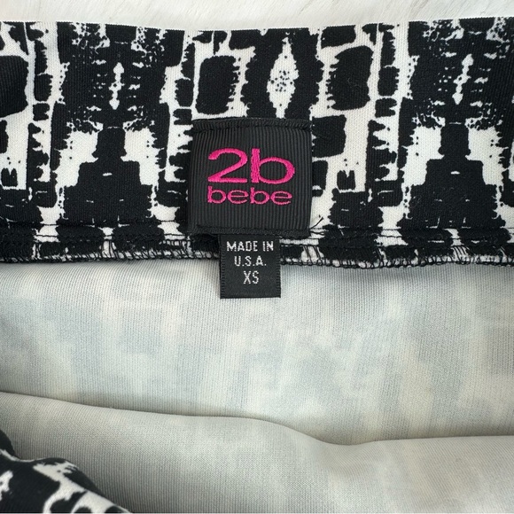 2b Bebe Casual Skirt Ruffle accents, Frills & ruffles Size: XS - Picture 4 of 6